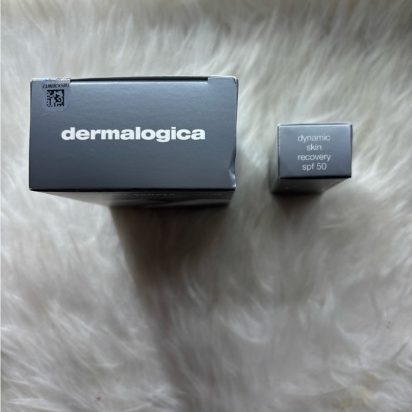 Dermalogica best sellers- daily microfoliant and two SPF 50 - Picture 5 of 6